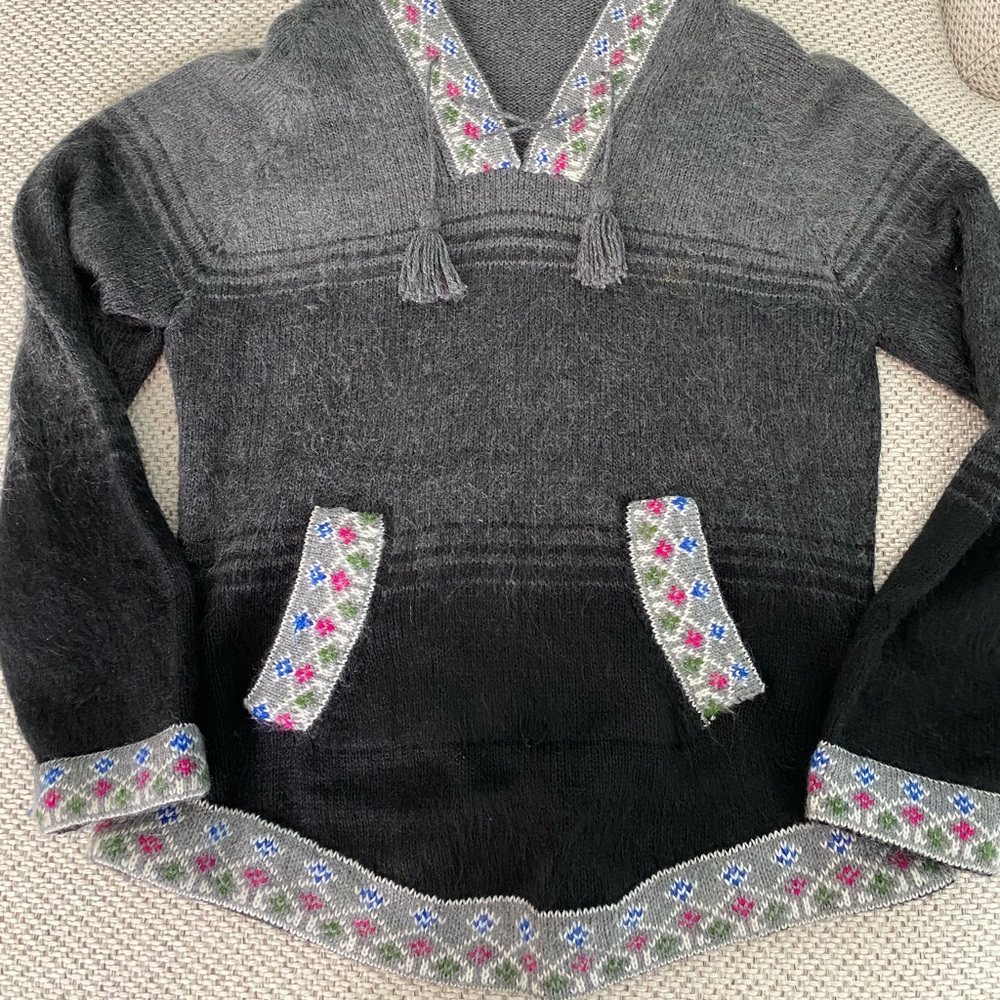 Hoodie sweater